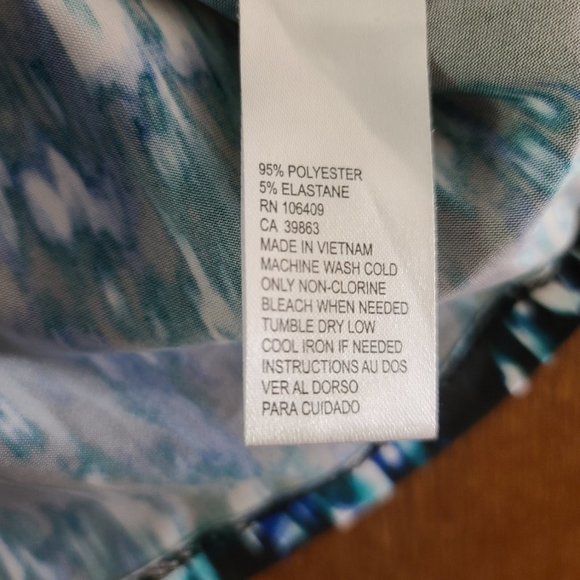 4 for $28 - Tahari - Arthur S. Levine - Sleeveless Top - size: L - Picture 5 of 5